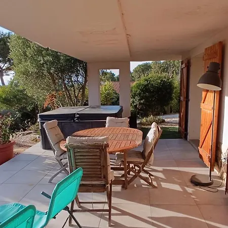 F3 Vue Mer-76m2-terrasse 30m2-jacuzzi Apartman *